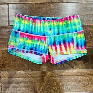 Colorful Tie-Dye Fleo Women's Shorts